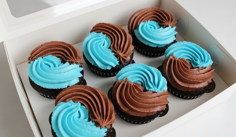 6 Chocolate Cupcakes